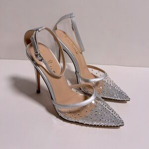 Lulus Silver Sparkly Clear Rhinestone Pointed Toe Heels - Size Women’s 5.5